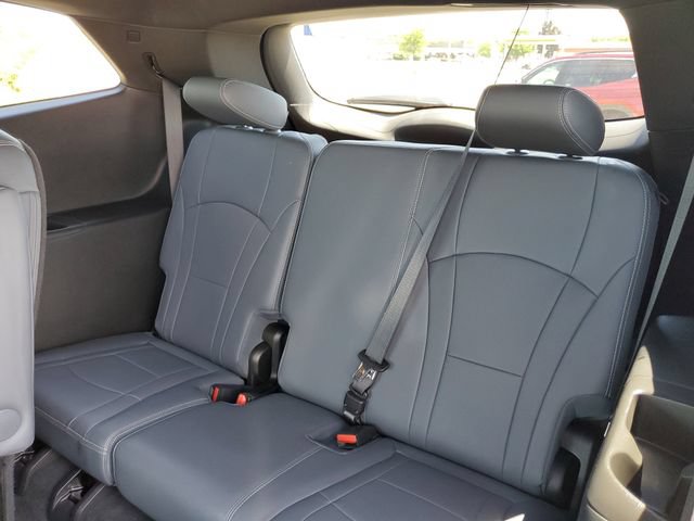 Certified 2023 Buick Enclave Essence w/ Trailering Package, 5000 lbs. AWD/4WD image 29