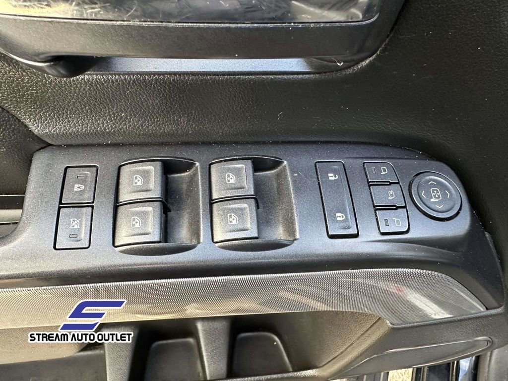 Used 2018 Chevrolet Silverado 2500 LTZ image 18
