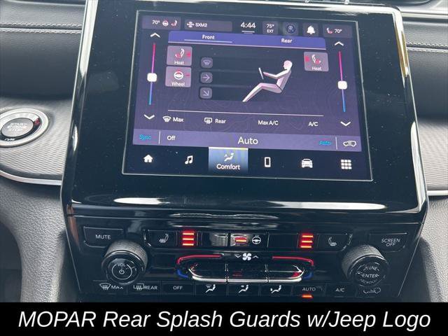 Certified 2023 Jeep Grand Cherokee L Laredo AWD/4WD image 23
