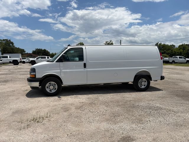 New 2026 Chevrolet Express 3500 Extended w/ Driver Convenience Package RWD image 5