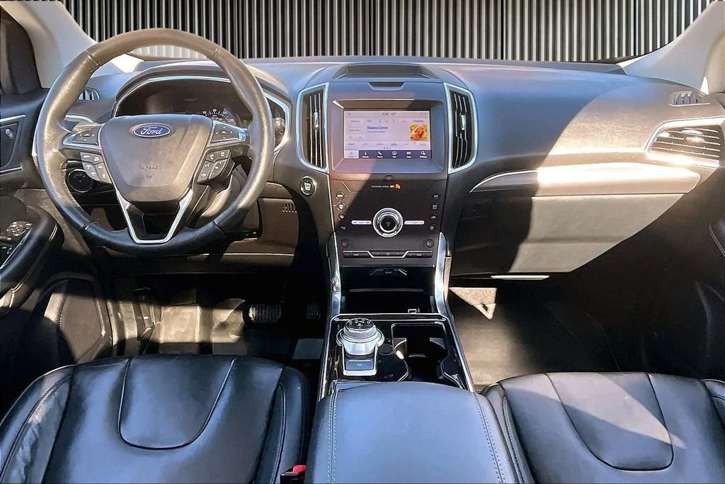 Used 2020 Ford Edge Titanium w/ Class II Trailer Tow Package image 17