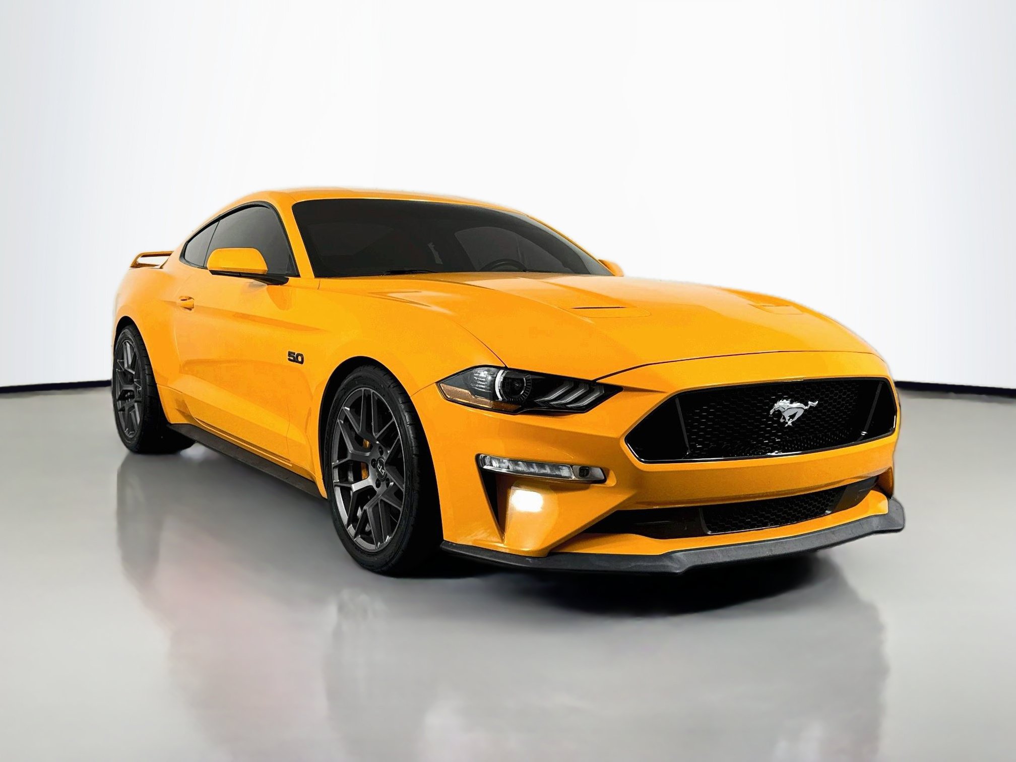 Used 2019 Ford Mustang GT w/ GT Performance Package RWD image 3