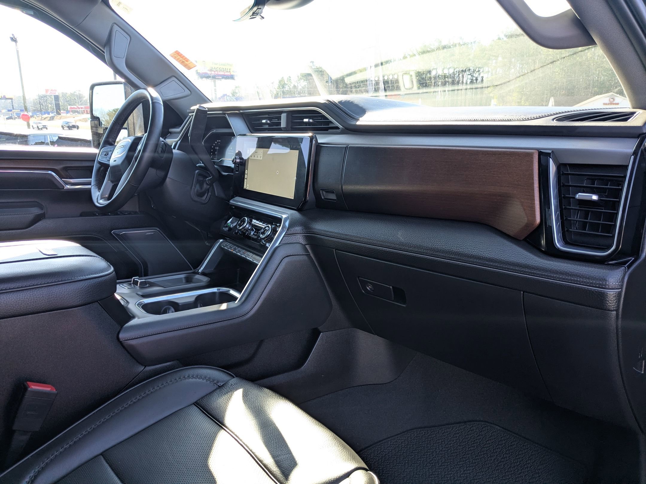 Used 2024 GMC Sierra 2500 Denali w/ Denali Reserve Package image 28