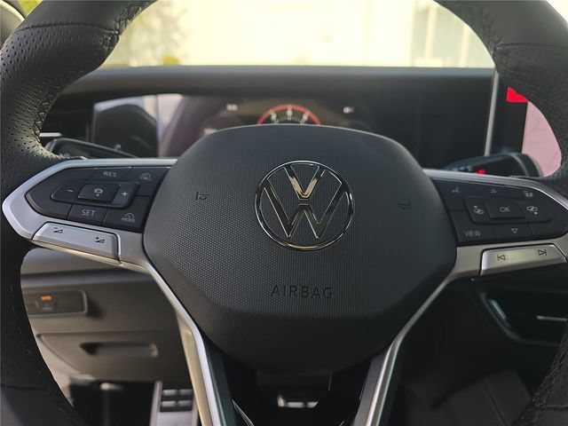 New 2026 Volkswagen Tiguan SEL R-Line AWD/4WD image 19