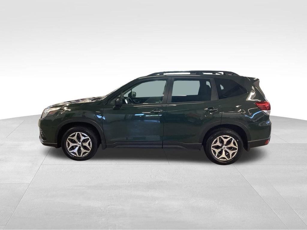 Used 2023 Subaru Forester Premium AWD/4WD image 28