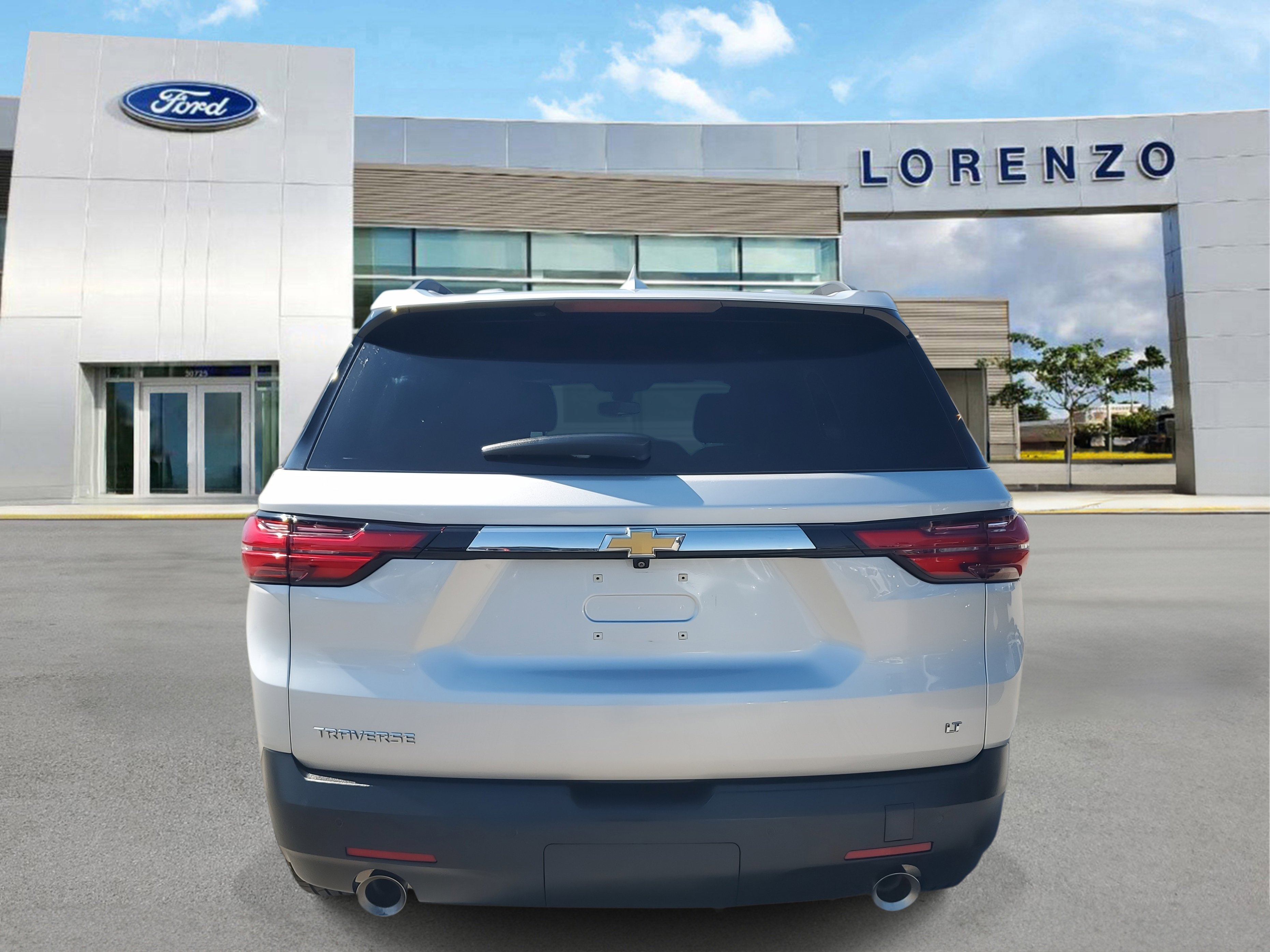 Used 2022 Chevrolet Traverse LT image 6