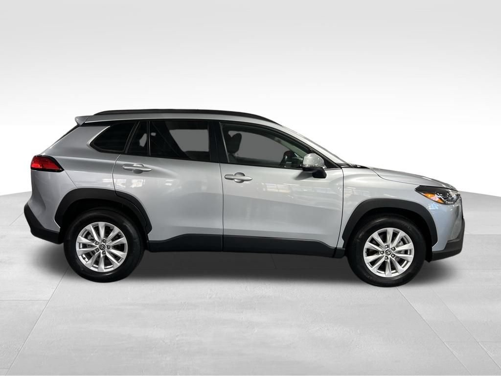 Certified 2023 Toyota Corolla Cross LE FWD image 6