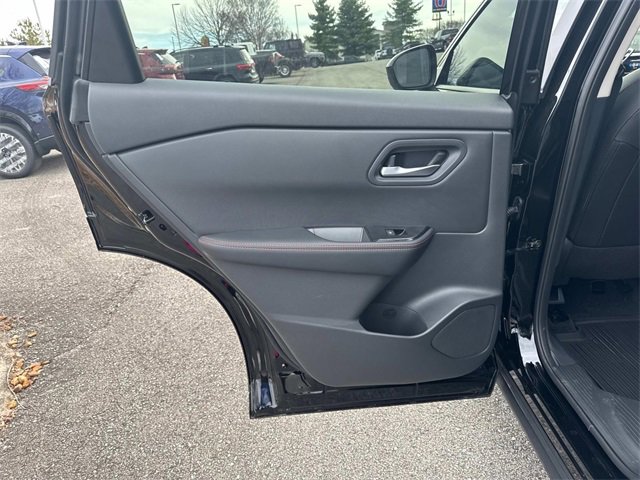 Certified 2026 Nissan Rogue SV image 16