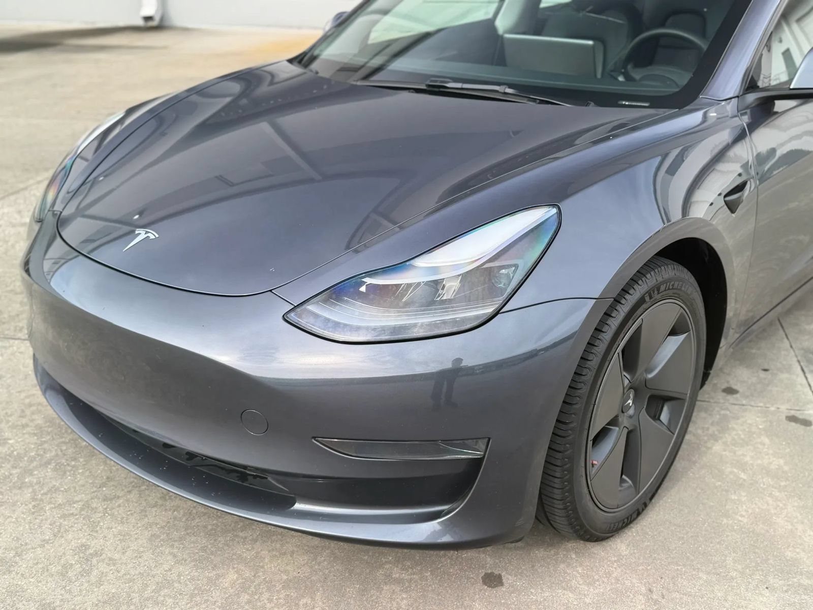 Used 2023 Tesla Model 3 Standard Range RWD image 2