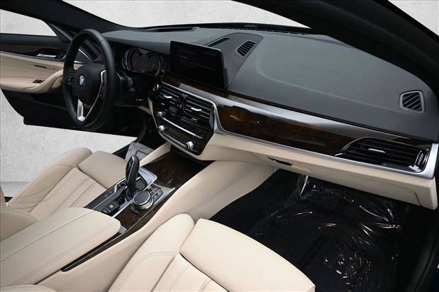 Used 2019 BMW 530i xDrive AWD/4WD image 28