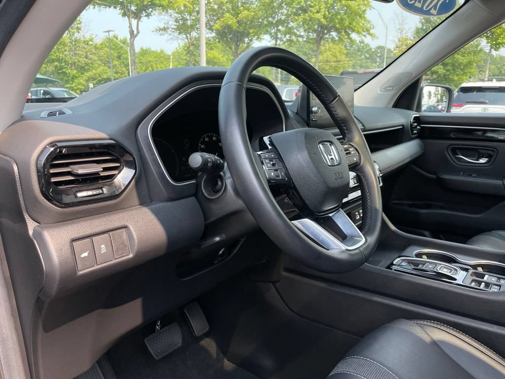 Certified 2025 Honda Pilot Touring image 28