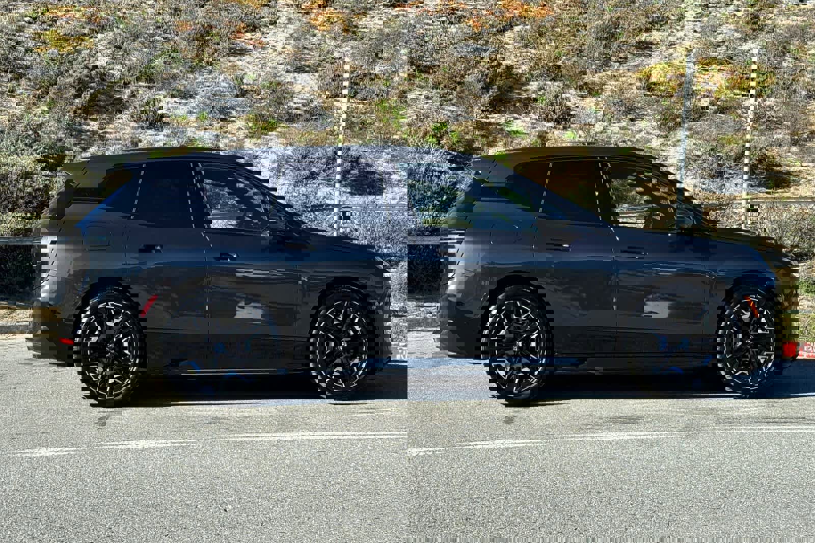 Certified 2025 BMW iX xDrive50 w/ Premium Package image 7