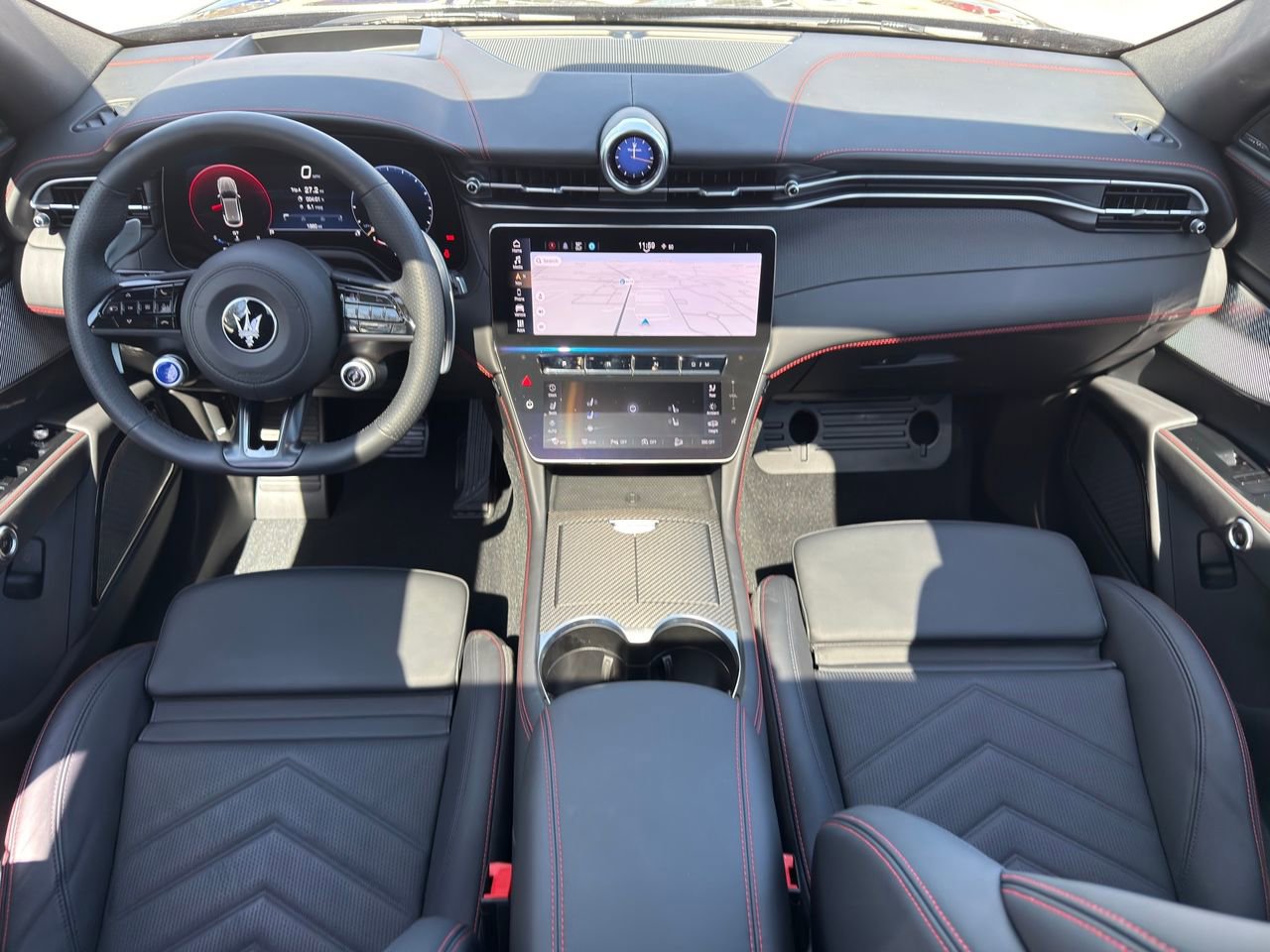 Certified 2024 Maserati Grecale Trofeo AWD/4WD image 32