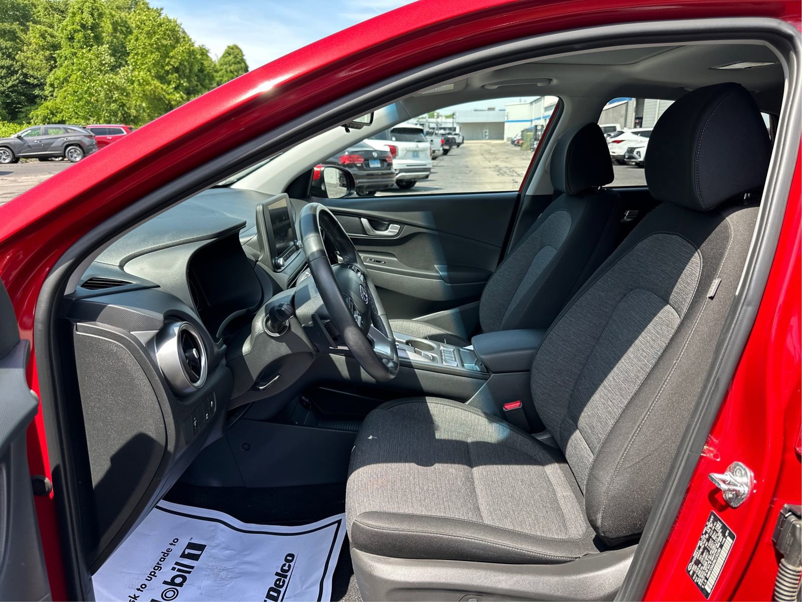 Certified 2022 Hyundai Kona SEL w/ Convenience Package FWD image 9