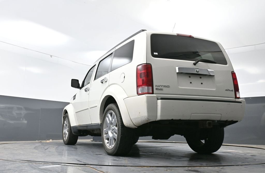 Used 2008 Dodge Nitro SLT w/ Sun & Wheels Group AWD/4WD image 30