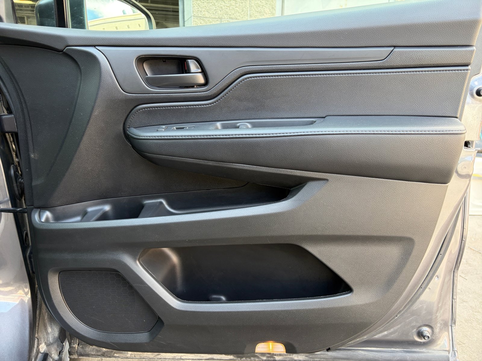 Used 2025 Honda Odyssey EX-L image 16