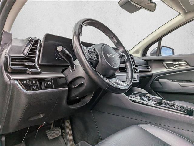 Used 2023 Kia Sportage EX image 10