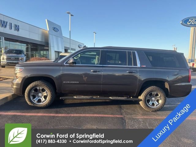 Used 2018 Chevrolet Suburban LT image 4