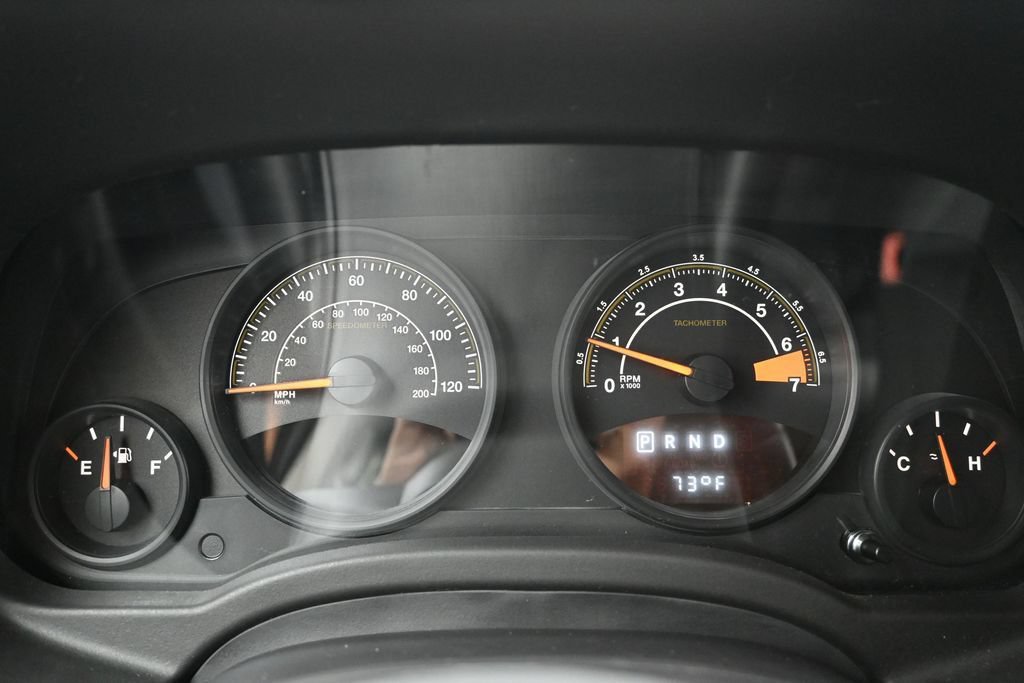 Used 2015 Jeep Patriot Latitude FWD image 11
