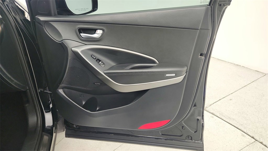 Used 2018 Hyundai Santa Fe Limited image 46