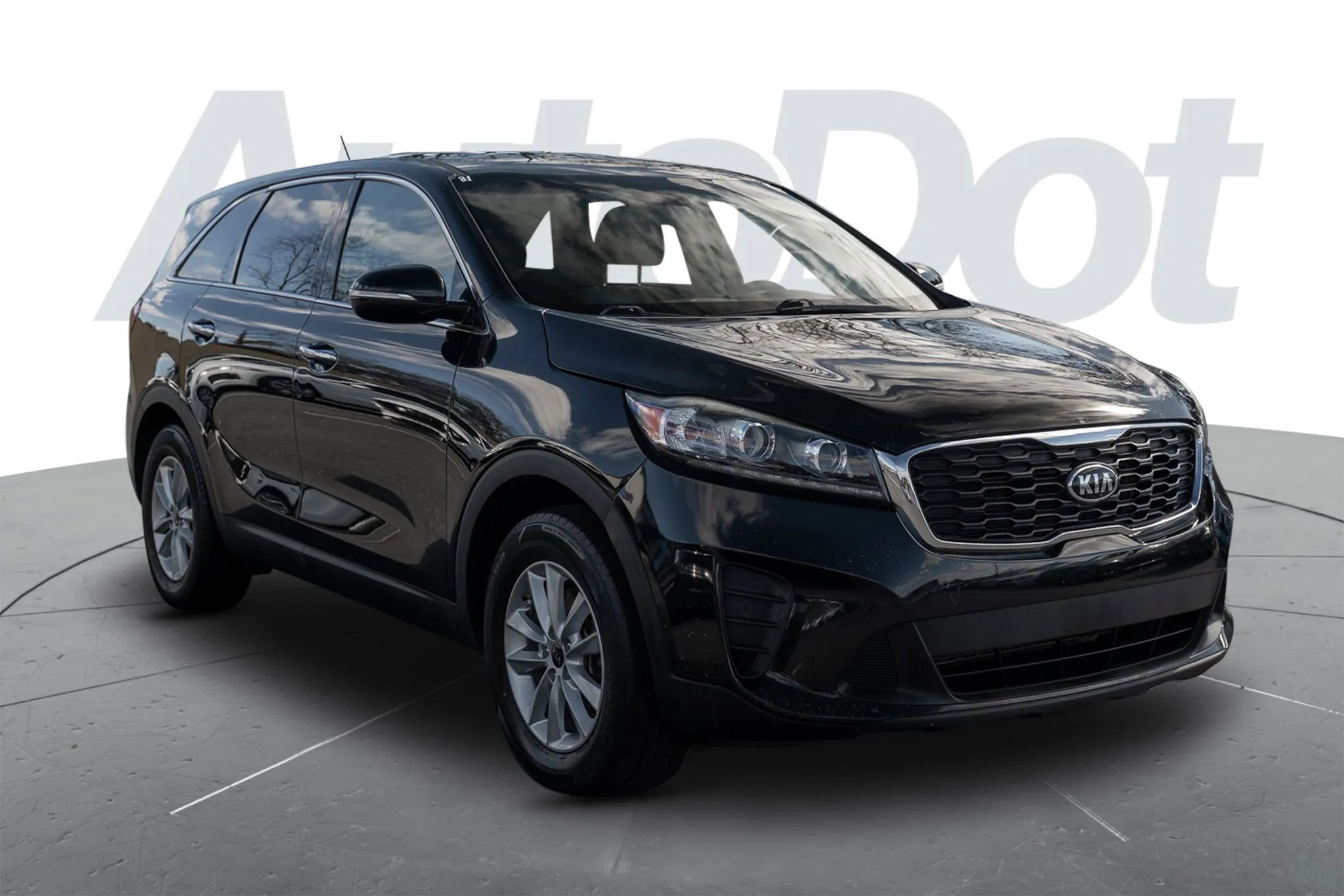 Used 2019 Kia Sorento LX image 4