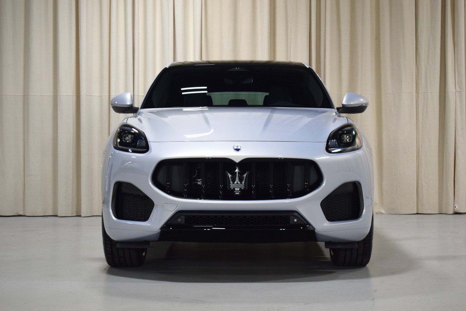 Used 2025 Maserati Grecale Modena AWD/4WD image 9