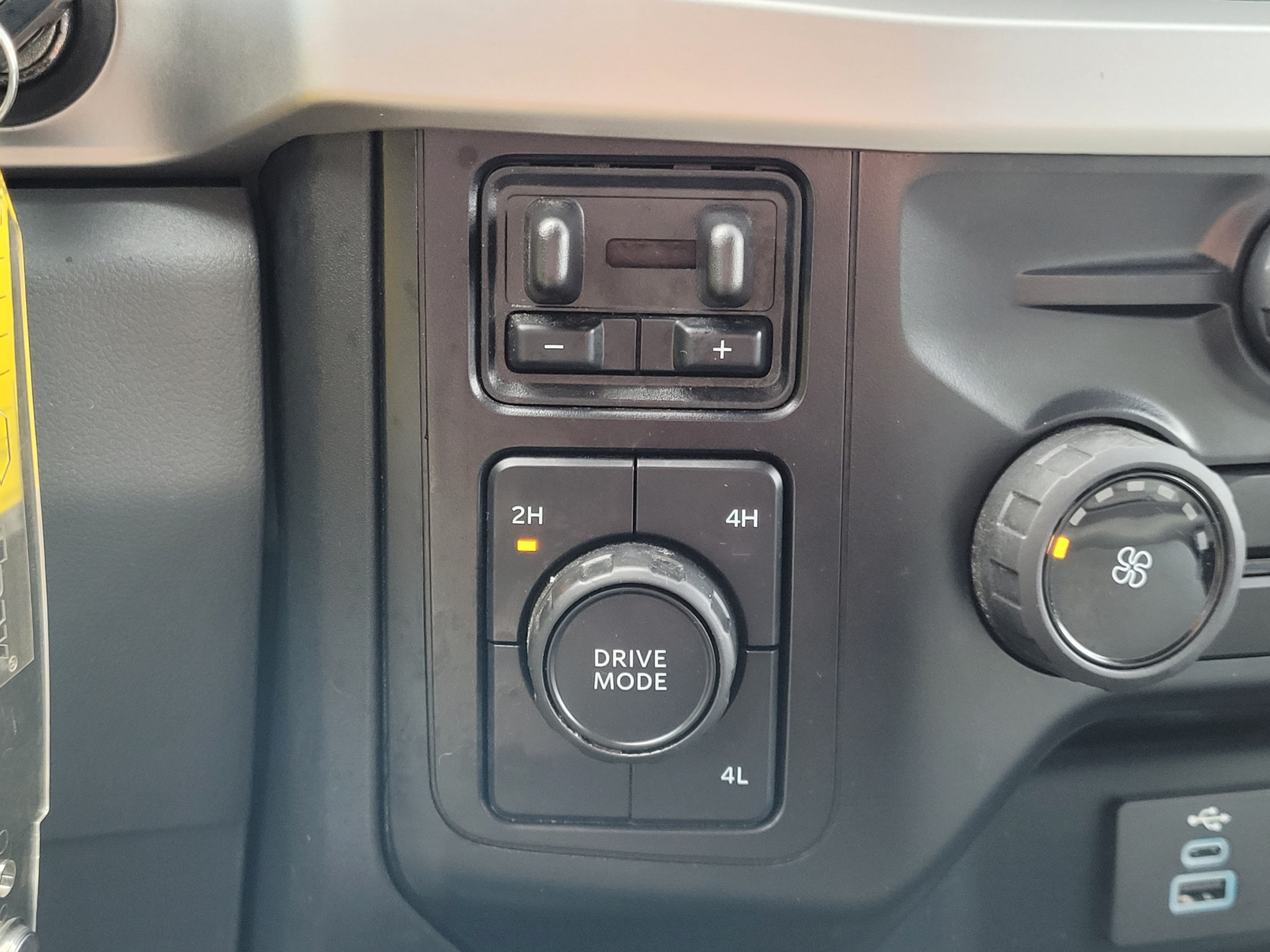 Used 2024 Ford F550 4x4 Crew Cab Super Duty image 22