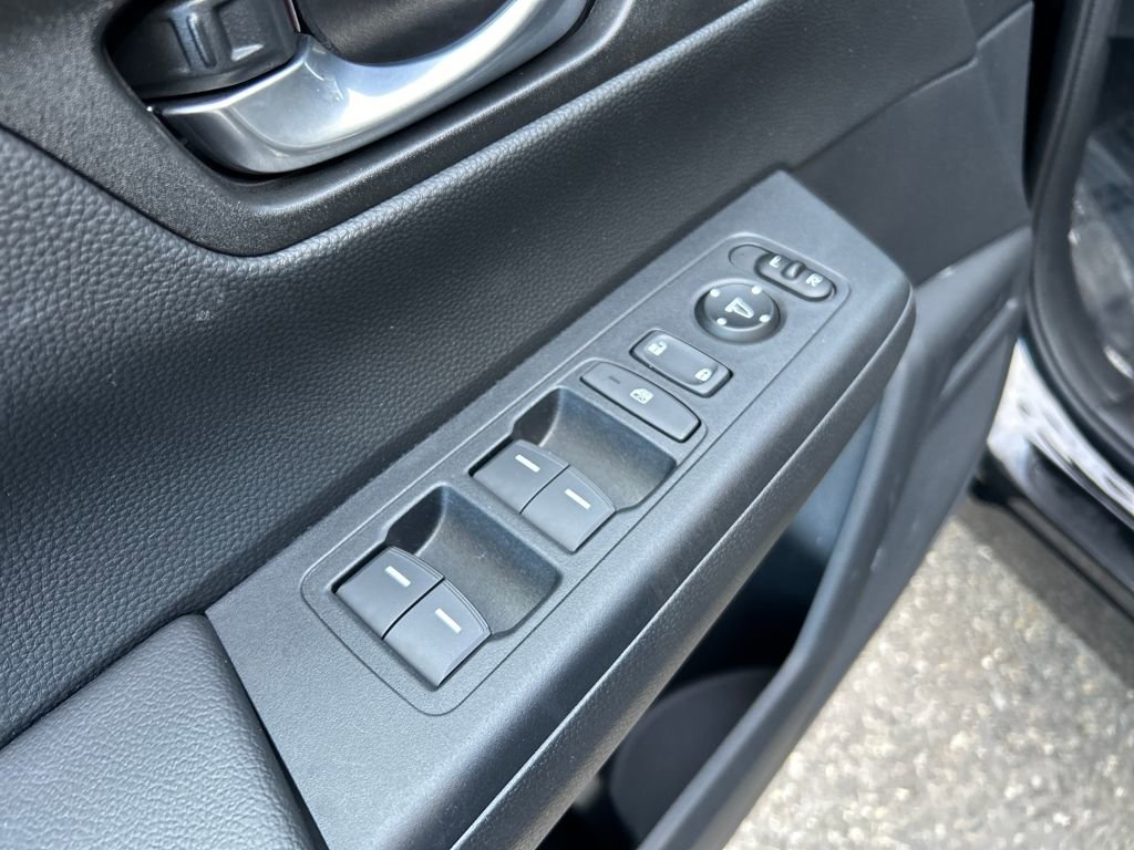 Used 2025 Honda CR-V Sport-L image 19