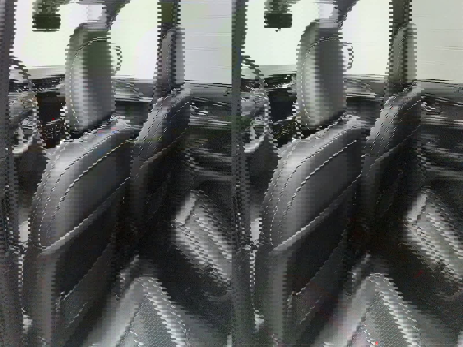 Used 2024 Jeep Grand Cherokee L Limited w/ Luxury Tech Group II image 19