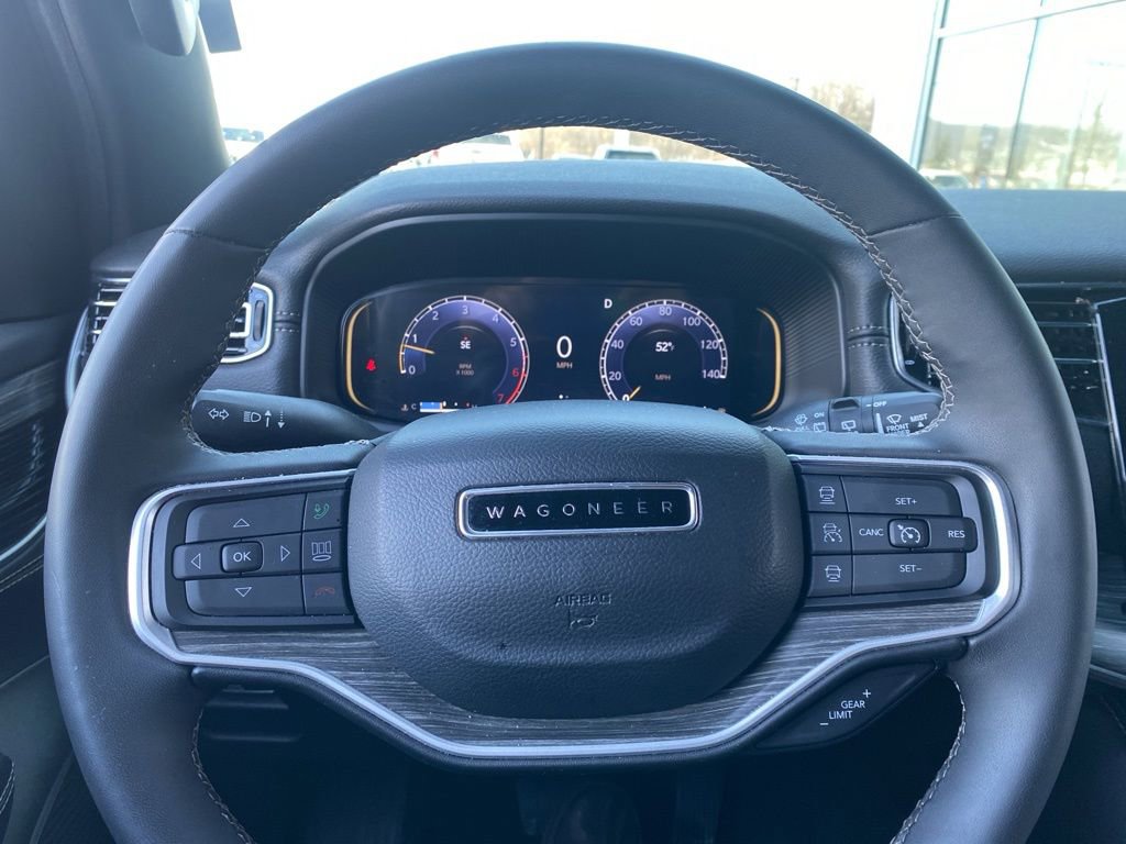 Used 2024 Jeep Wagoneer L Series II w/ Flexible Seating Group image 13