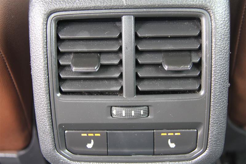 Used 2022 Volkswagen Passat 2.0T FWD image 29