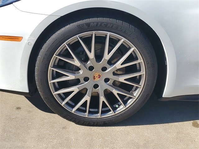 Used 2025 Porsche Panamera image 11