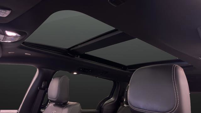 Used 2021 Chrysler Pacifica Touring-L w/ Premium & Safety Sphere Group AWD/4WD image 12