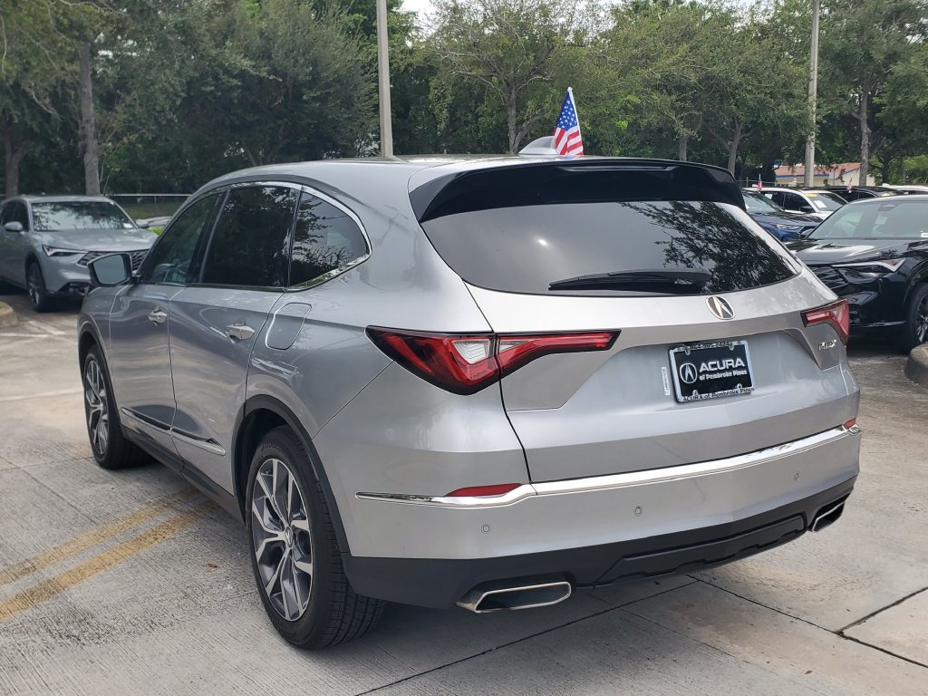 Used 2024 Acura MDX w/ Technology Package FWD image 5