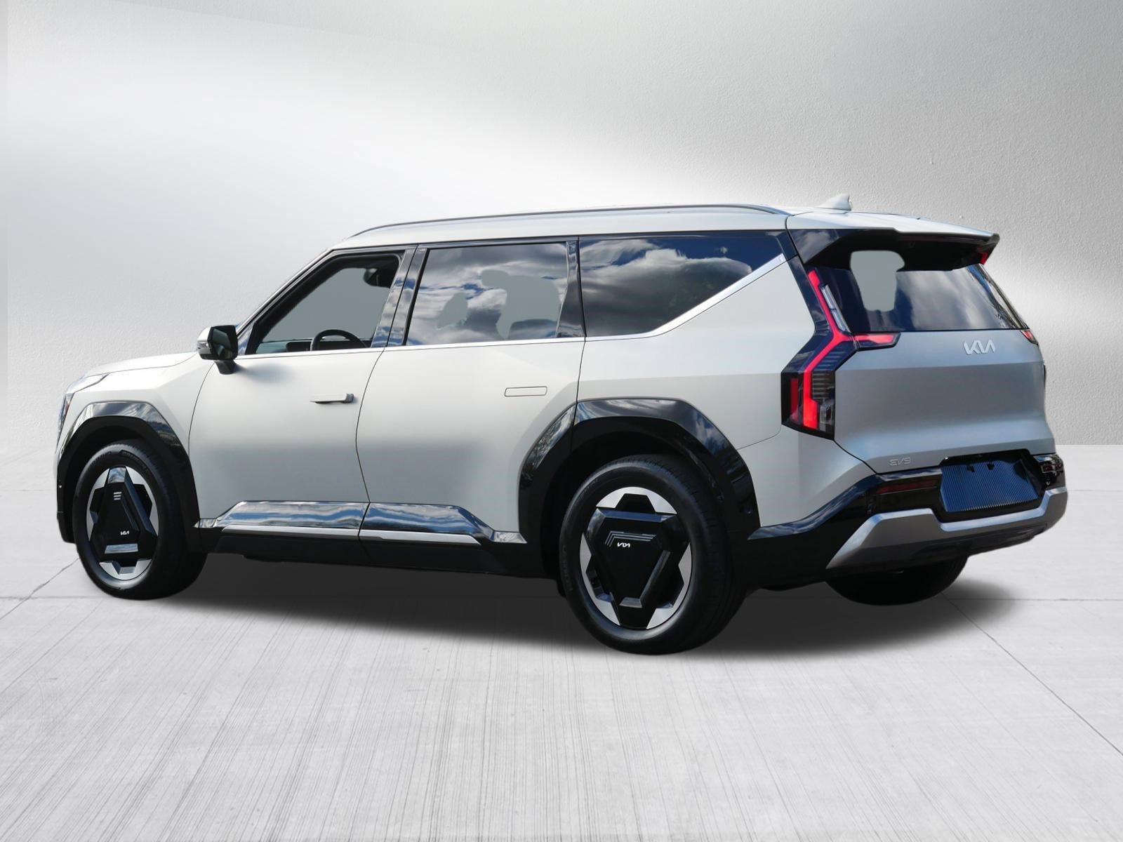 Certified 2024 Kia EV9 Land AWD/4WD image 5