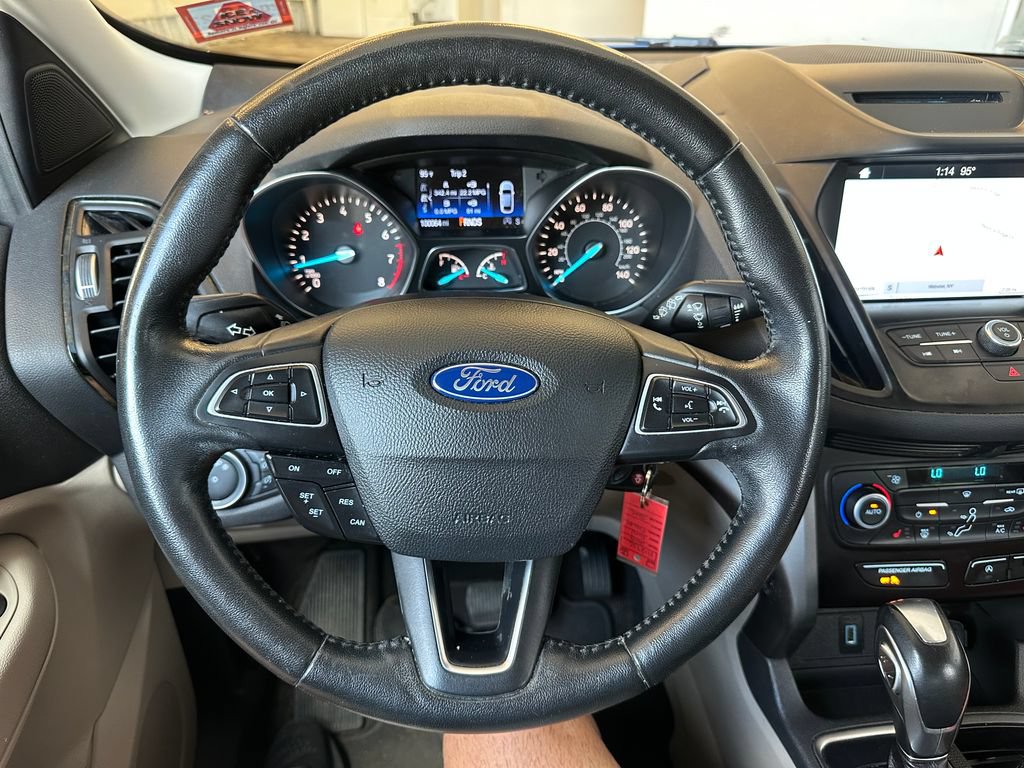 Used 2018 Ford Escape SEL AWD/4WD image 2