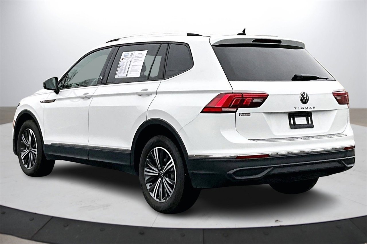 Used 2024 Volkswagen Tiguan SE image 6