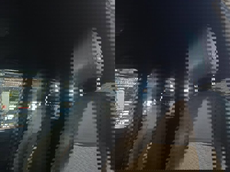 Used 2019 Land Rover Discovery Sport SE AWD/4WD image 14