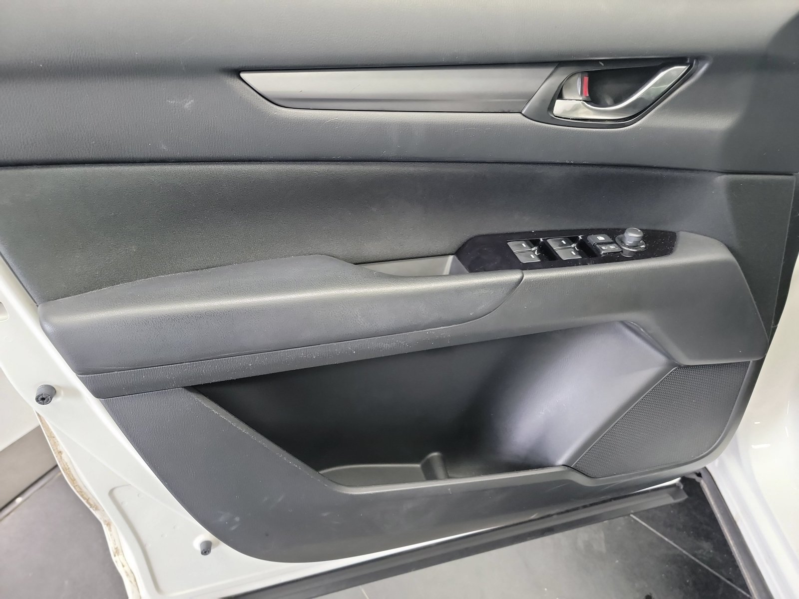 Used 2019 MAZDA CX-5 Sport FWD image 13