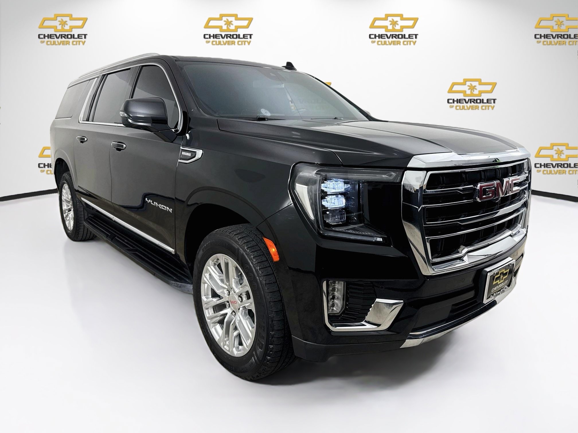 Used 2024 GMC Yukon XL SLT w/ SLT Luxury Package