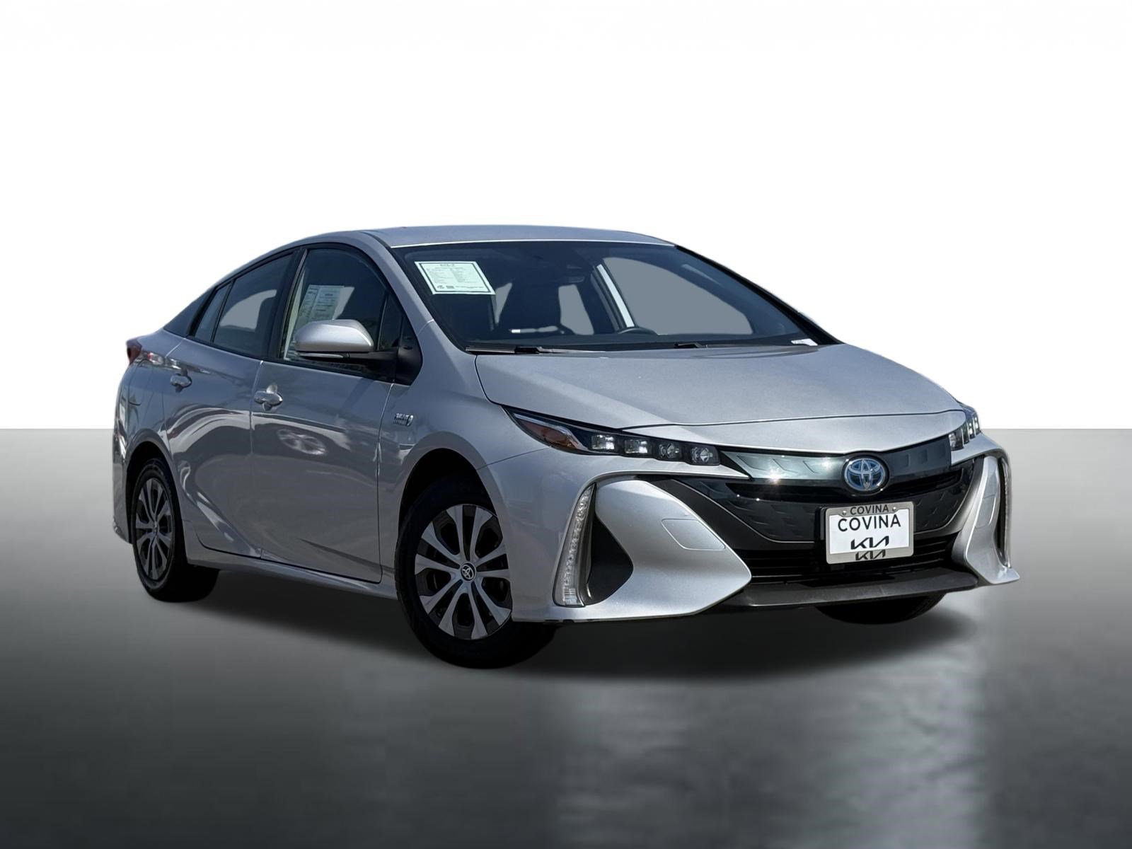 Used 2022 Toyota Prius Prime XLE image 1