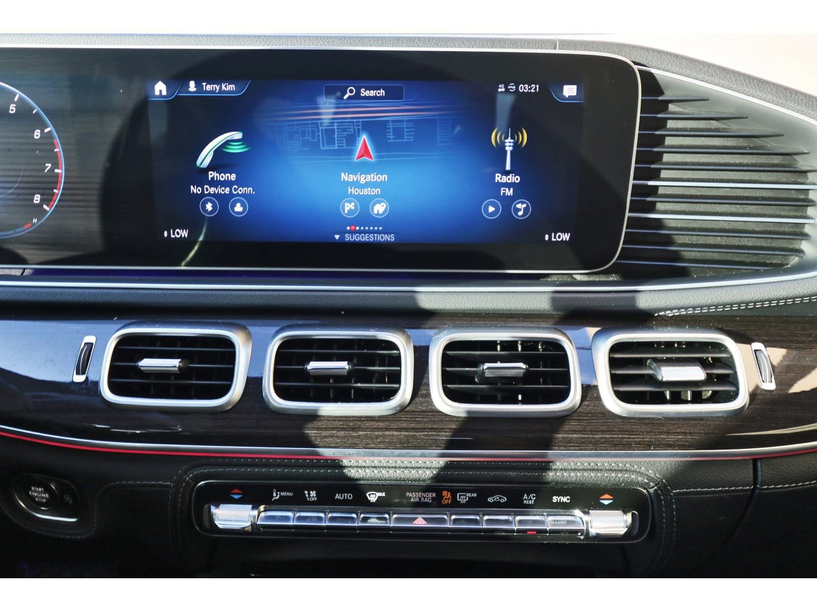 Used 2020 Mercedes-Benz GLE 350 4MATIC image 24