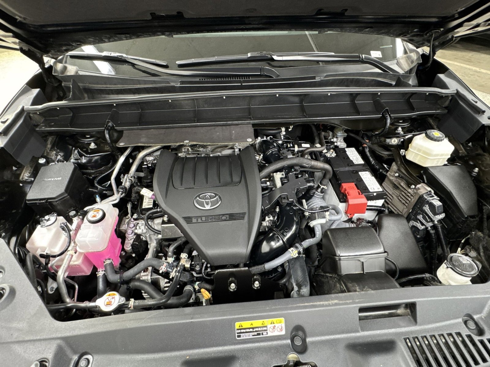 Used 2023 Toyota Highlander XLE FWD image 42