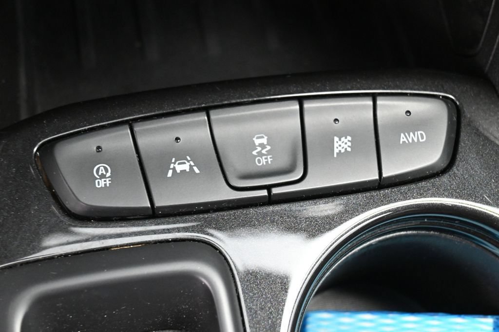 Used 2025 Chevrolet TrailBlazer LT AWD/4WD image 31