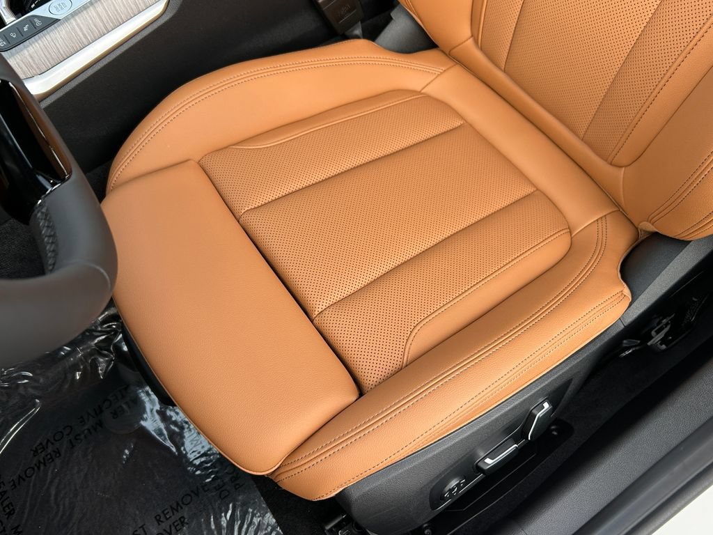 Used 2026 BMW 330i Sedan w/ Premium Package RWD image 15