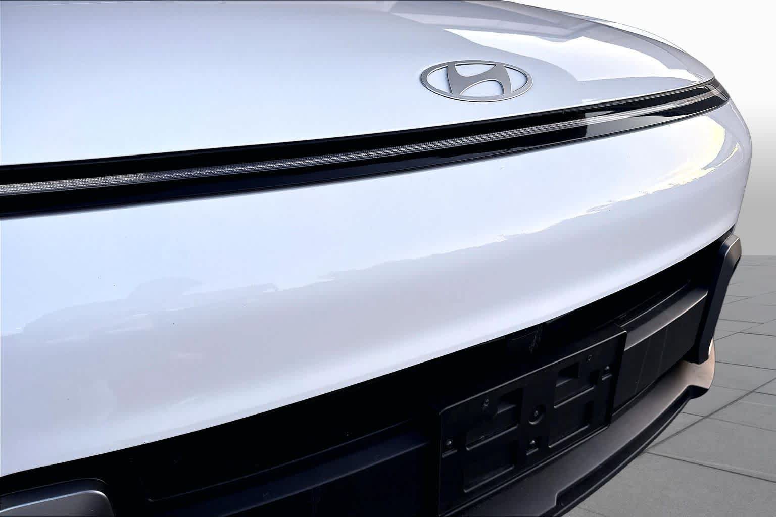 Used 2025 Hyundai Kona SEL AWD/4WD image 28