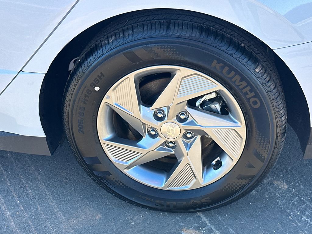 New 2025 Hyundai Sonata SE image 19