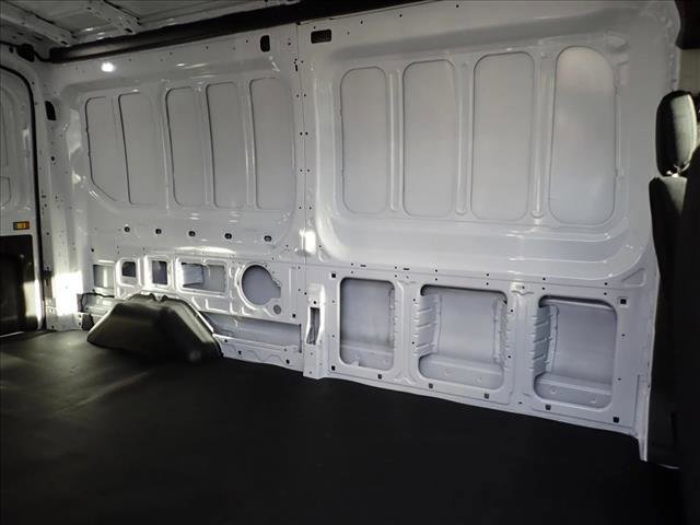 New 2026 Ford Transit 250 148 Medium Roof Extended AWD image 10