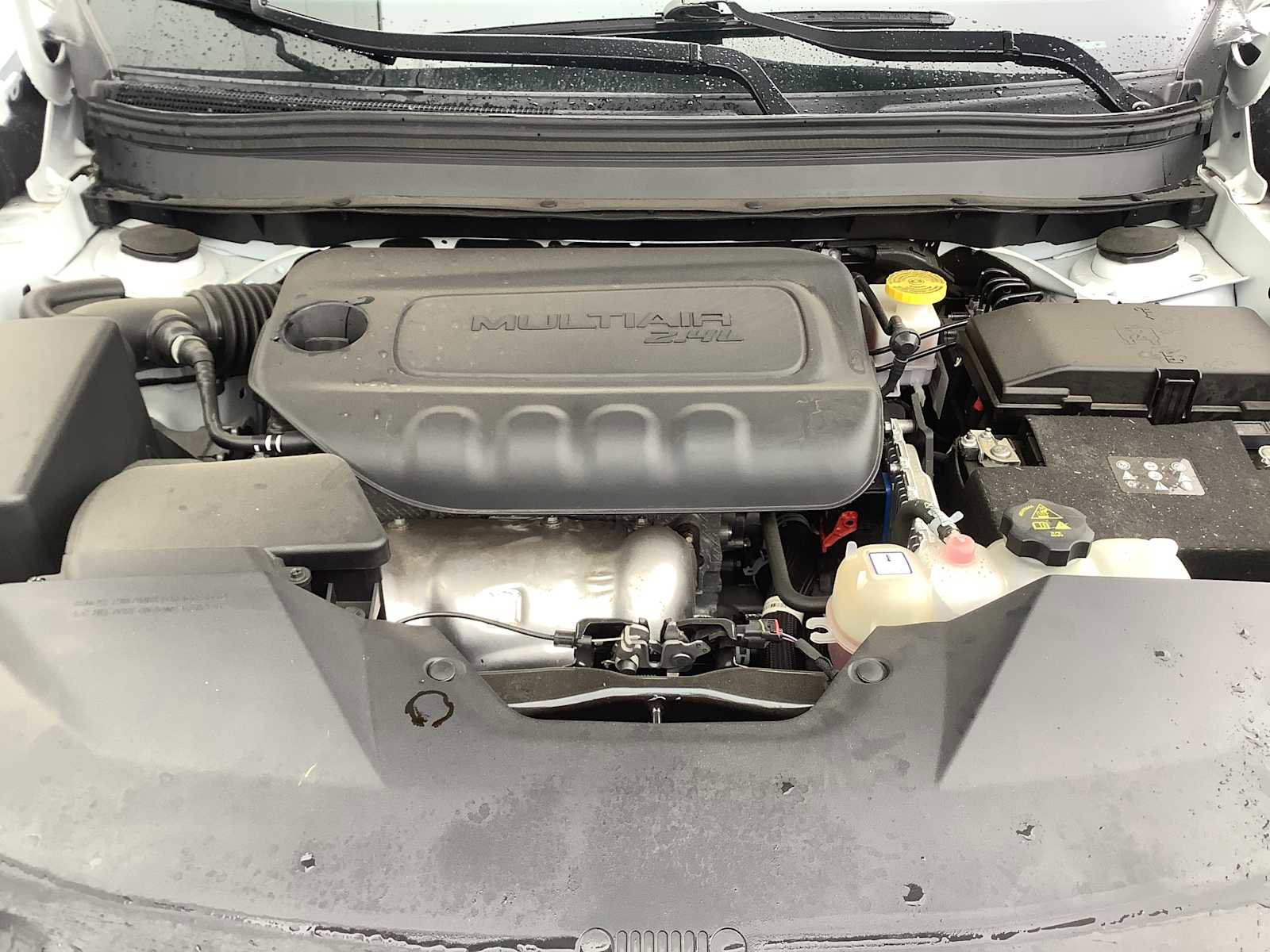 Used 2023 Jeep Cherokee Altitude Lux AWD/4WD image 9