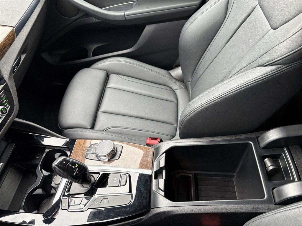 Used 2019 BMW X4 xDrive30i w/ Driving Assistance Package image 24